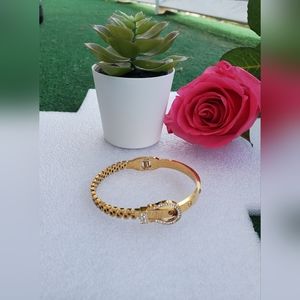 Stainless steel bracelet